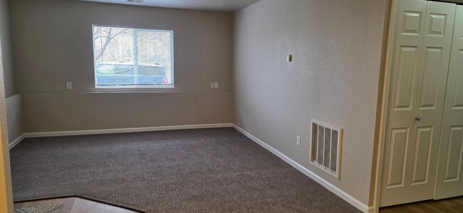 Photo - 200 Country West Rd