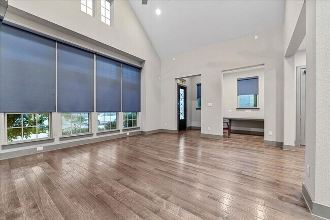 Photo - Beautiful 3 Bed 3.5 Bath Ready for Immediate Move-In - Southern Hills at Craig Ranch