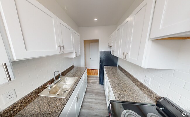 Photo - 109 Brainerd Rd