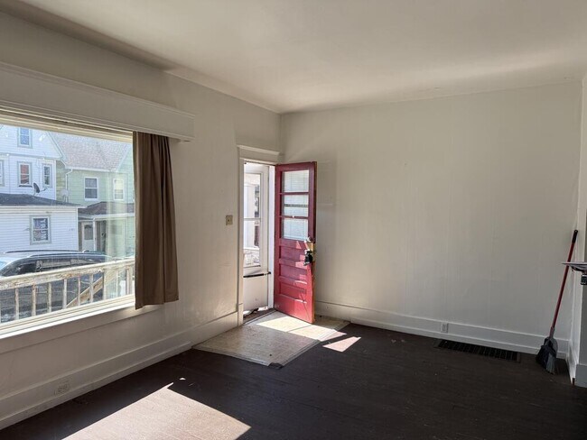 310 Spruce Ave