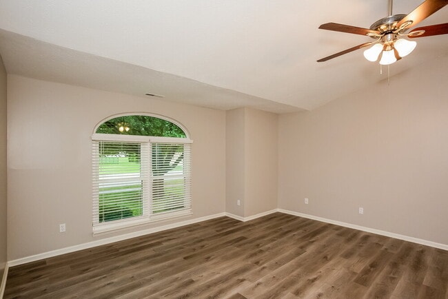 Photo - 1333 Cypress Dr