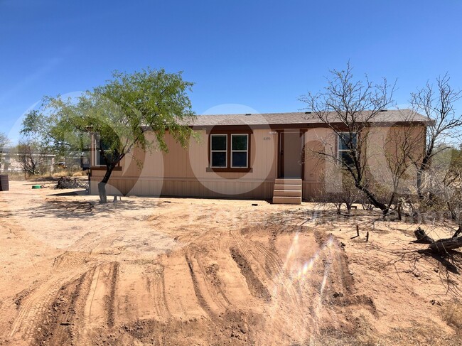 Building Photo - 8393 S Marstellar Rd Rental