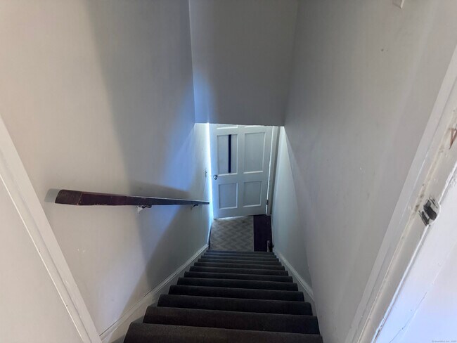 Photo - 40 Mettler St Unit 2