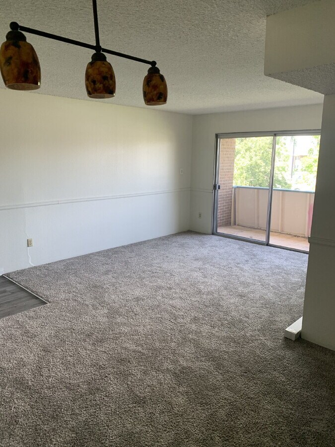 "Spacious 2BR/2BA Condo in North Boulder –... - "Spacious 2BR/2BA Condo in North Boulder –... Unit 206