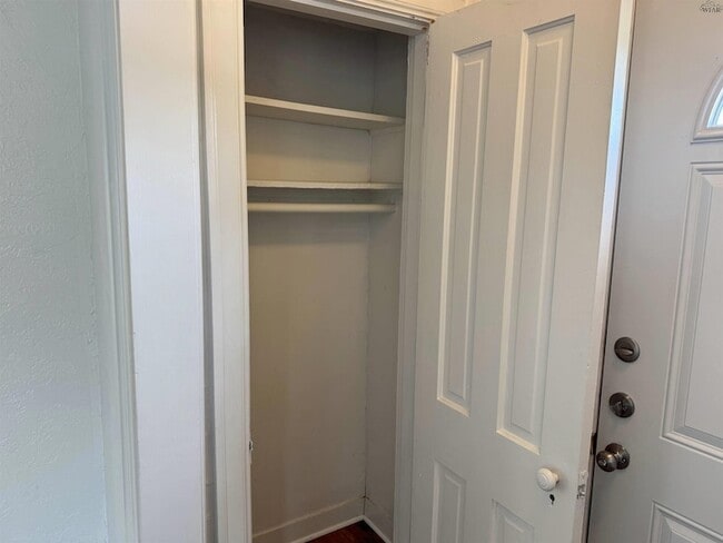 Photo - 2137 Ave J