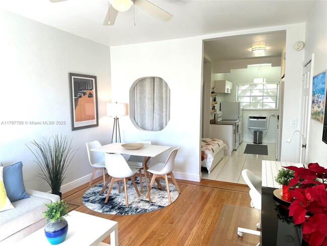 Photo - 1007 Meridian Ave Condo Unit 12