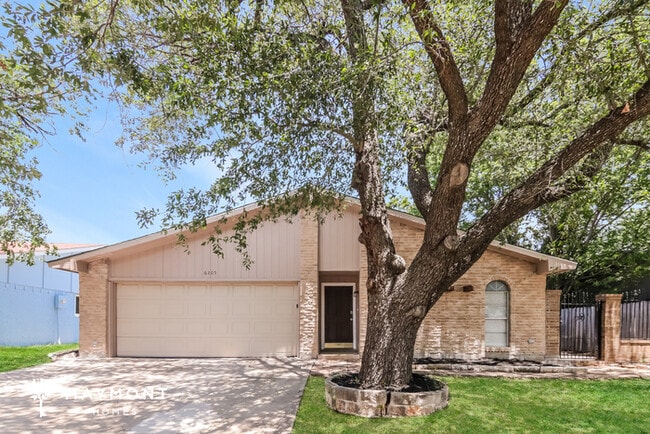 Building Photo - 6205 Magnolia Ln
