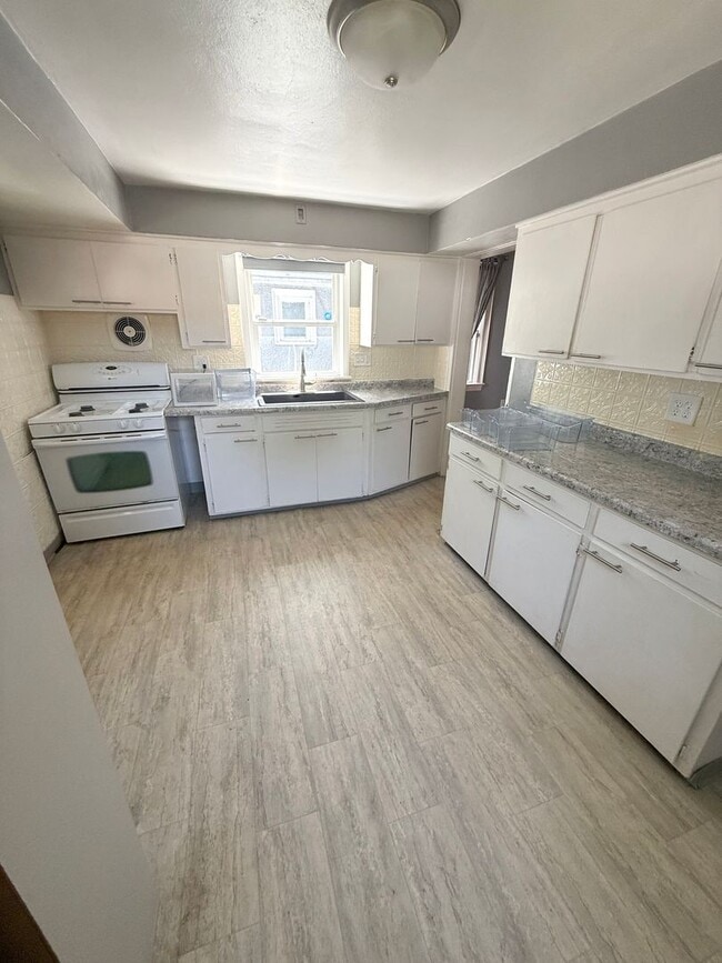 Photo - 522-524 Lafayette Ave. Unit 522 Lafayette Ave.
