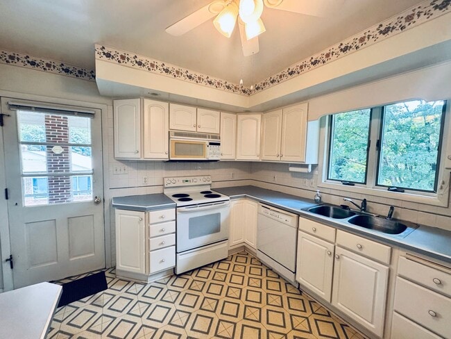 Photo - 5712 Kanawha Rd