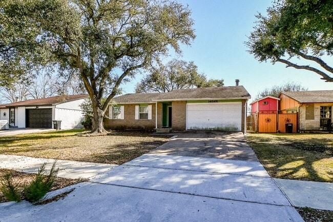 Building Photo - 14646 Dartwood Dr