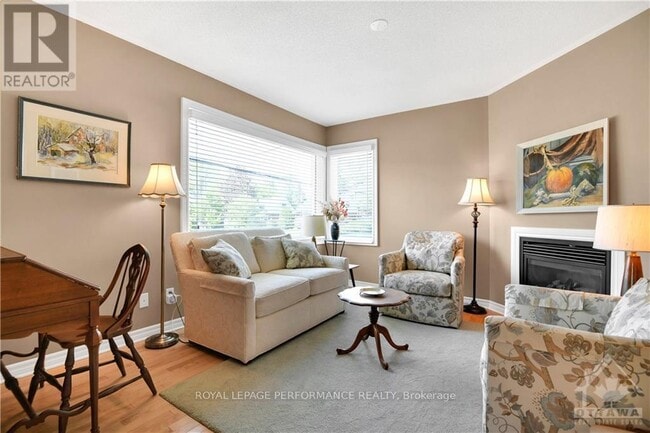 Photo - 1707 Edge Hill Pl