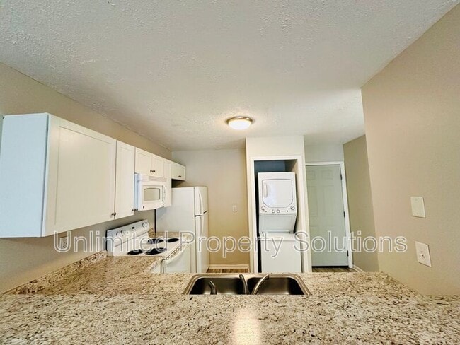 Photo - 213 Sunn Aire Ct