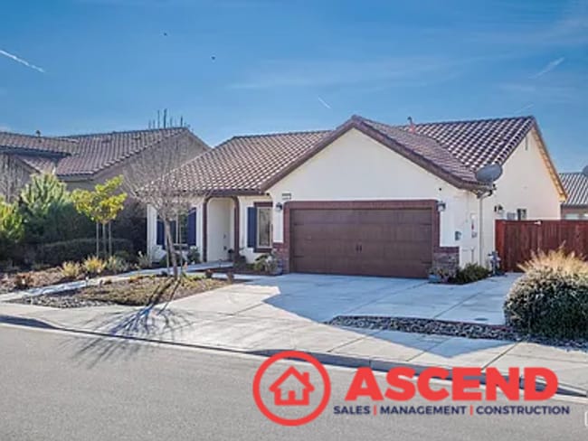 Photo - Phenomenal Home In Gossamer Grove!