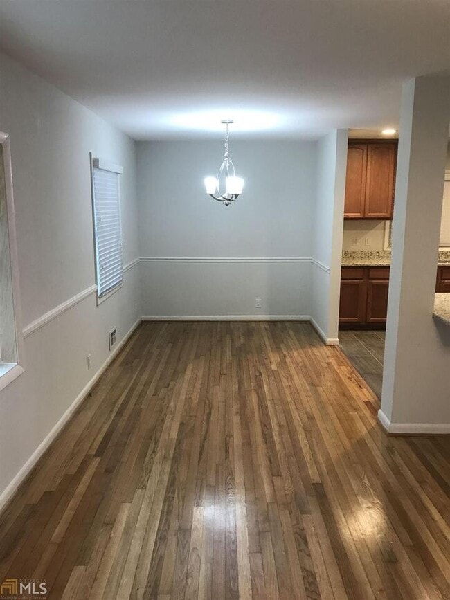 Photo - 445 Mt Vista Rd