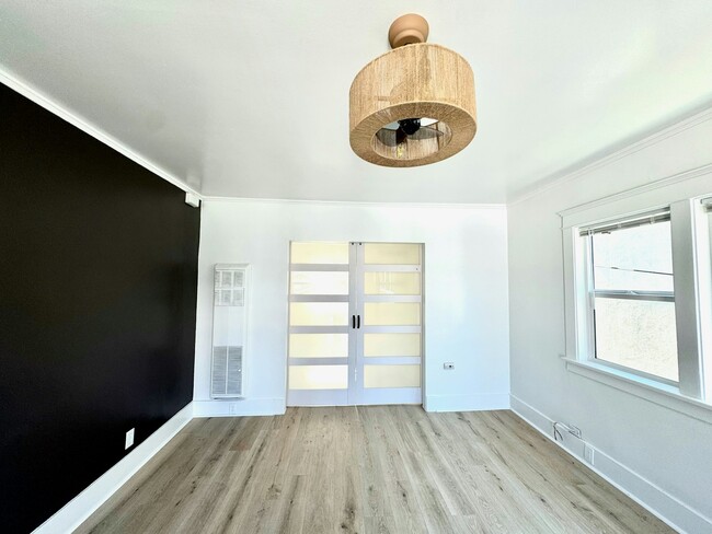 Photo - 279 Redondo Ave Unit 279 Redondo  B