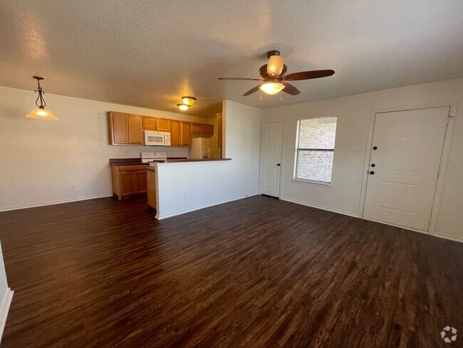 Building Photo - 8109-8111 Doreen Ave. Unit 8109 Rental