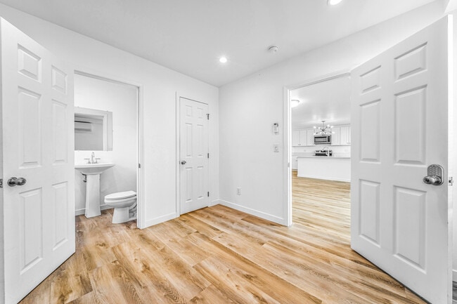 Photo - 1720 Petaluma Ave