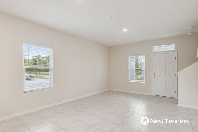 Photo - Beautiful End Unit Townhome!