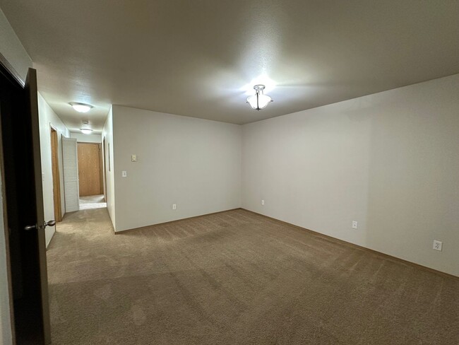 Photo - 3 Bed, 2 Bath close to Downtown Ferndale Unit # 202