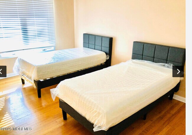 Photo - 34 Hendrickson Pl