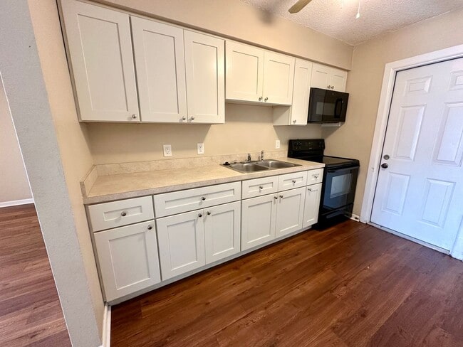 1111-1111 Old S Dr Unit 1109 Old South Drive