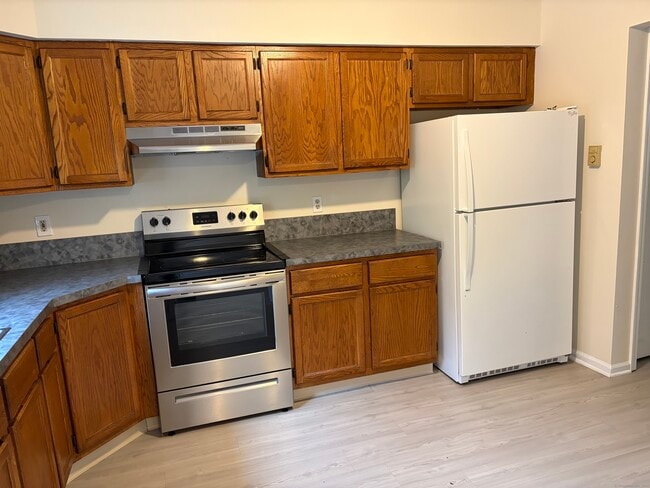 Photo - 20 Maple Ave