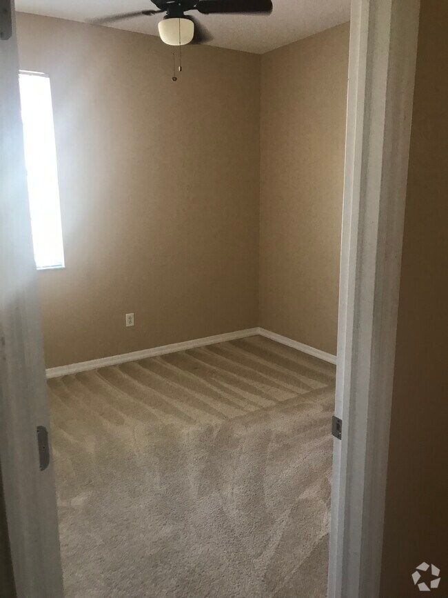 Building Photo - 19239 Stone Hedge Dr Unit N/A Rental