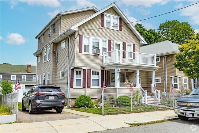 Building Photo - 31 Iona St Unit 1 Rental