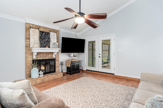 Photo - 4700 Longstreet Pl