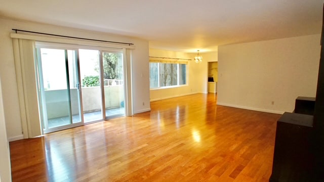 Photo - 4521 Colbath Ave Unidad 103