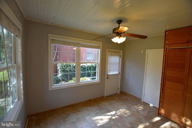 Photo - 10118 Cedar Ln