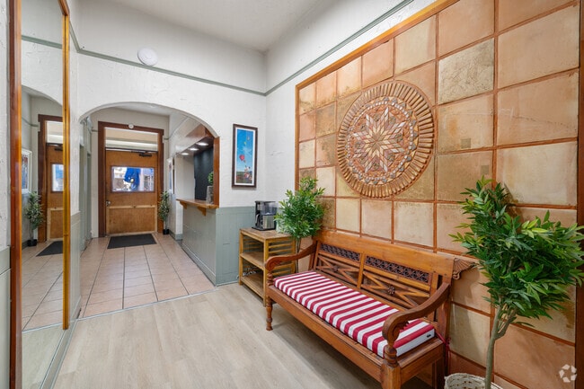 Lobby - 3942 8th Ave