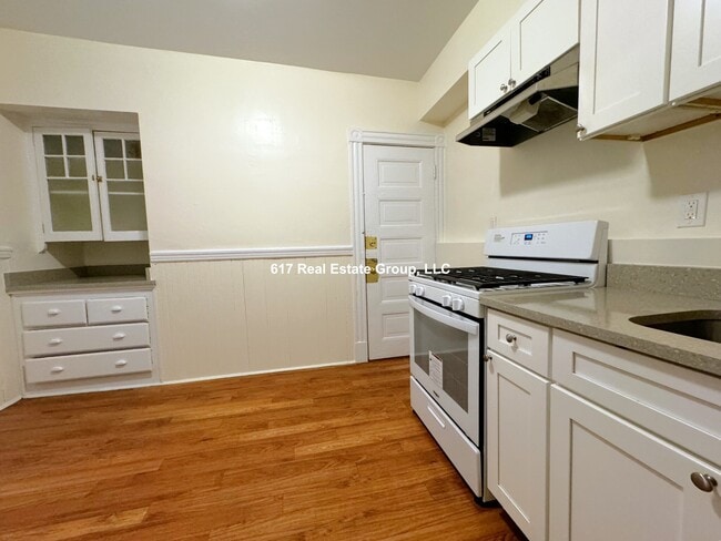 Photo - 885 Massachusetts Ave Unit 08