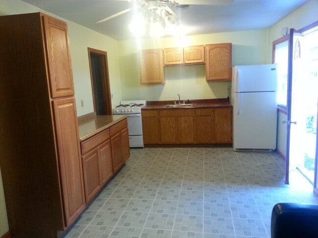 Photo - 2035 Dryden Rd Unit Apartment 2