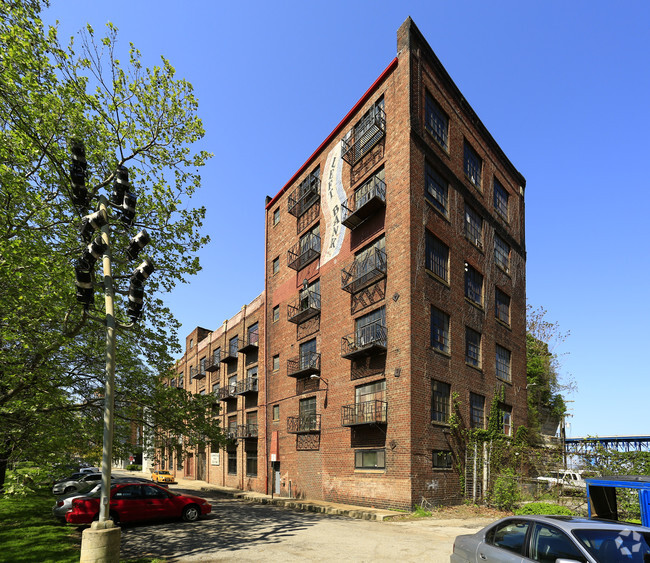 Photo - Left Bank Building Apartments