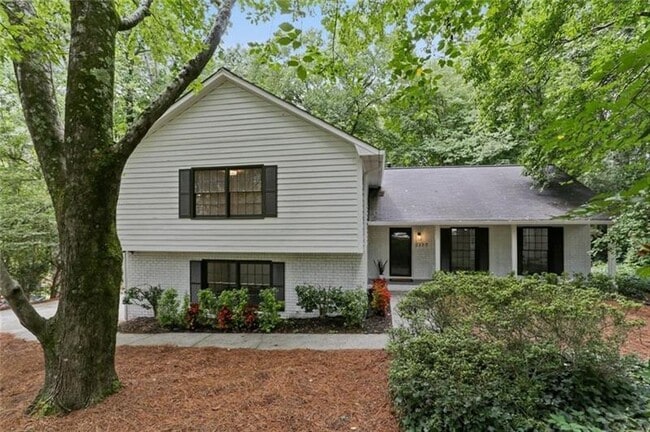 Photo - 2377 Emory Ln NE