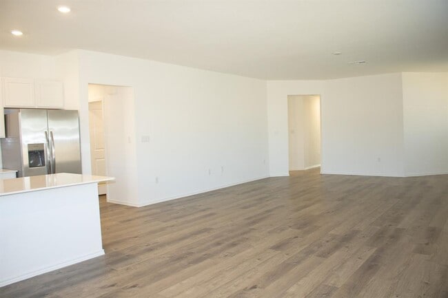 Photo - 203 Donnington Dr