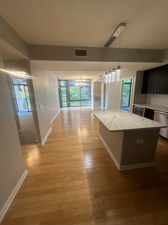 Building Photo - 440 L St NW Unit 304