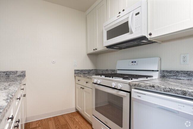 1BR, 1BA - The Birmingham