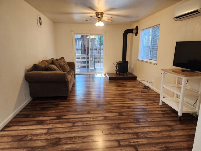 Photo - 2 Bedrooms in Pollock Pines Available May 1st