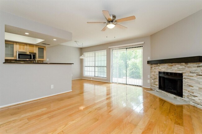 Photo - 2505 Wedglea Dr Unidad 141