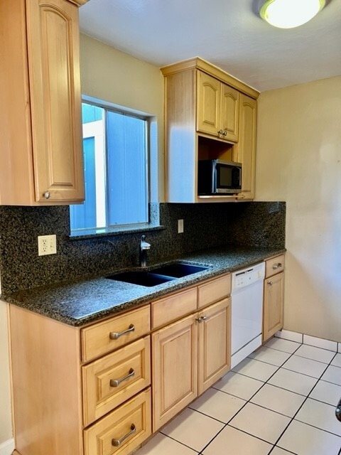 Photo - 901 Veterans Dr