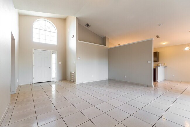 Photo - 11831 Cranbourne Dr