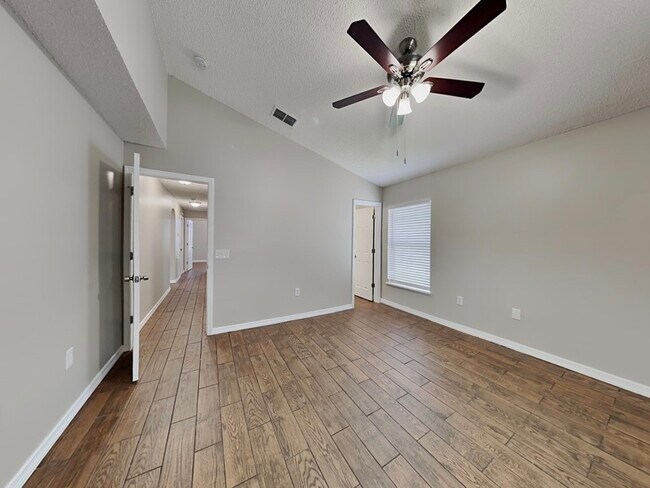 Photo - 6879 Belmar Dr