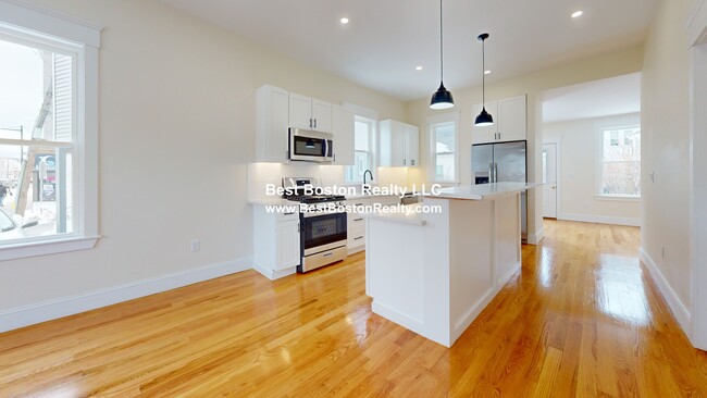 Photo - 242 Somerville Ave