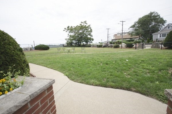 Photo - 760 Shirley St Unit 1