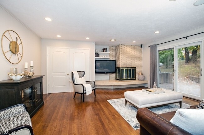 Photo - 102 Mohawk Rd