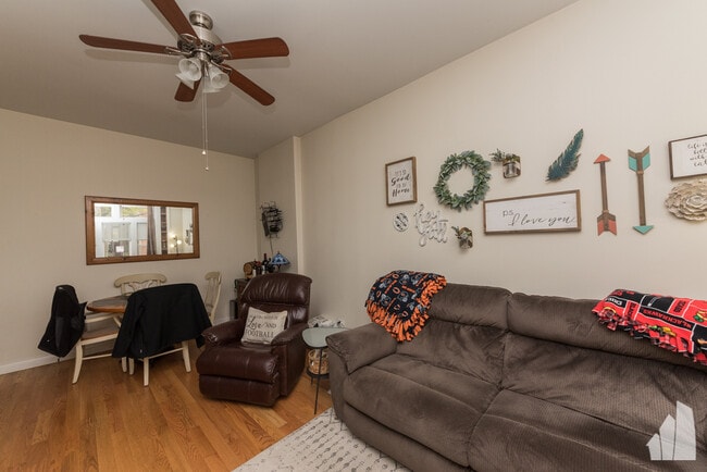 Photo - 2702 W Thomas St Unit 1F
