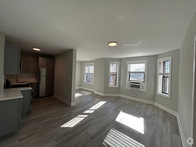 Building Photo - 385 Hazel Ave Unit D2 Rental
