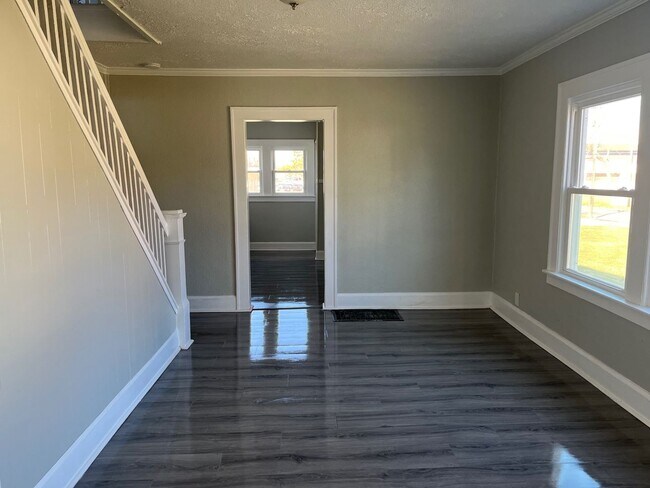 Building Photo - 2107/2105 central ave Unit 2105 Central Avenue